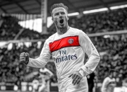 开云体育中国官网-当绿军逆转鹈鹕，东契奇在F1赛道接管比赛，体育之夜的跨界交响