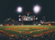 开云体育入口-赛道传奇，汉密尔顿刷新纪录，迈凯伦横扫阿斯顿马丁