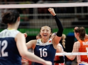 开云体育下载-鏖战红魔，塞恩斯点燃赛场，索伯车队的不屈之战