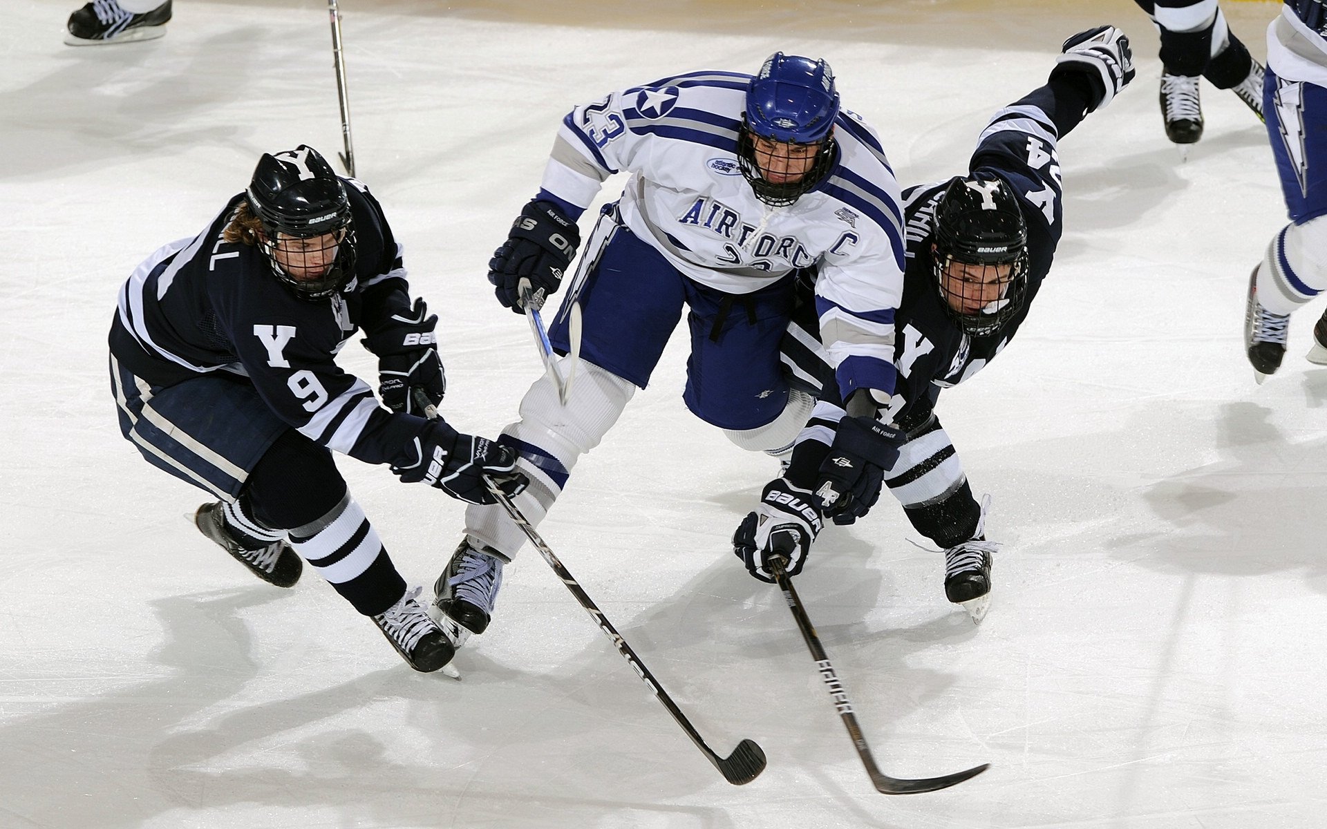 当大苹果遇见东方明珠，乔治的跨洋证明之战