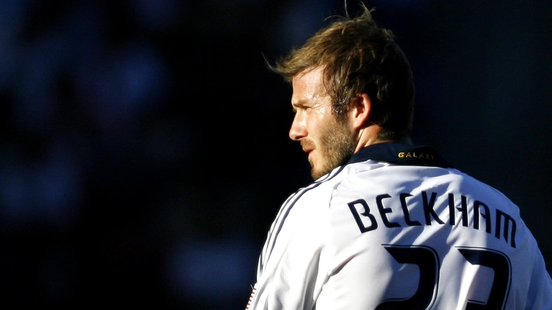 皮克关键时刻站出来，阿森纳逆转几内亚，一场定义坚韧的比赛