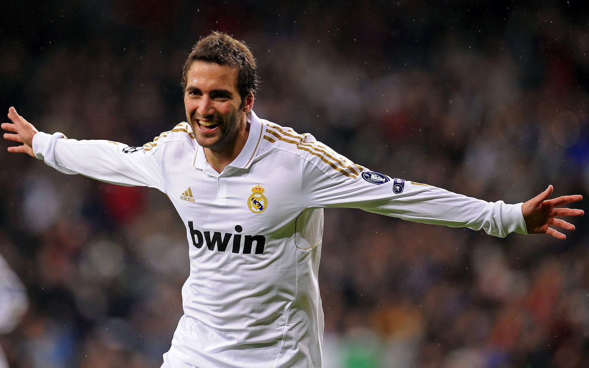 马刺稳扎稳打拿下森林狼，浓眉关键攻防锁定胜局