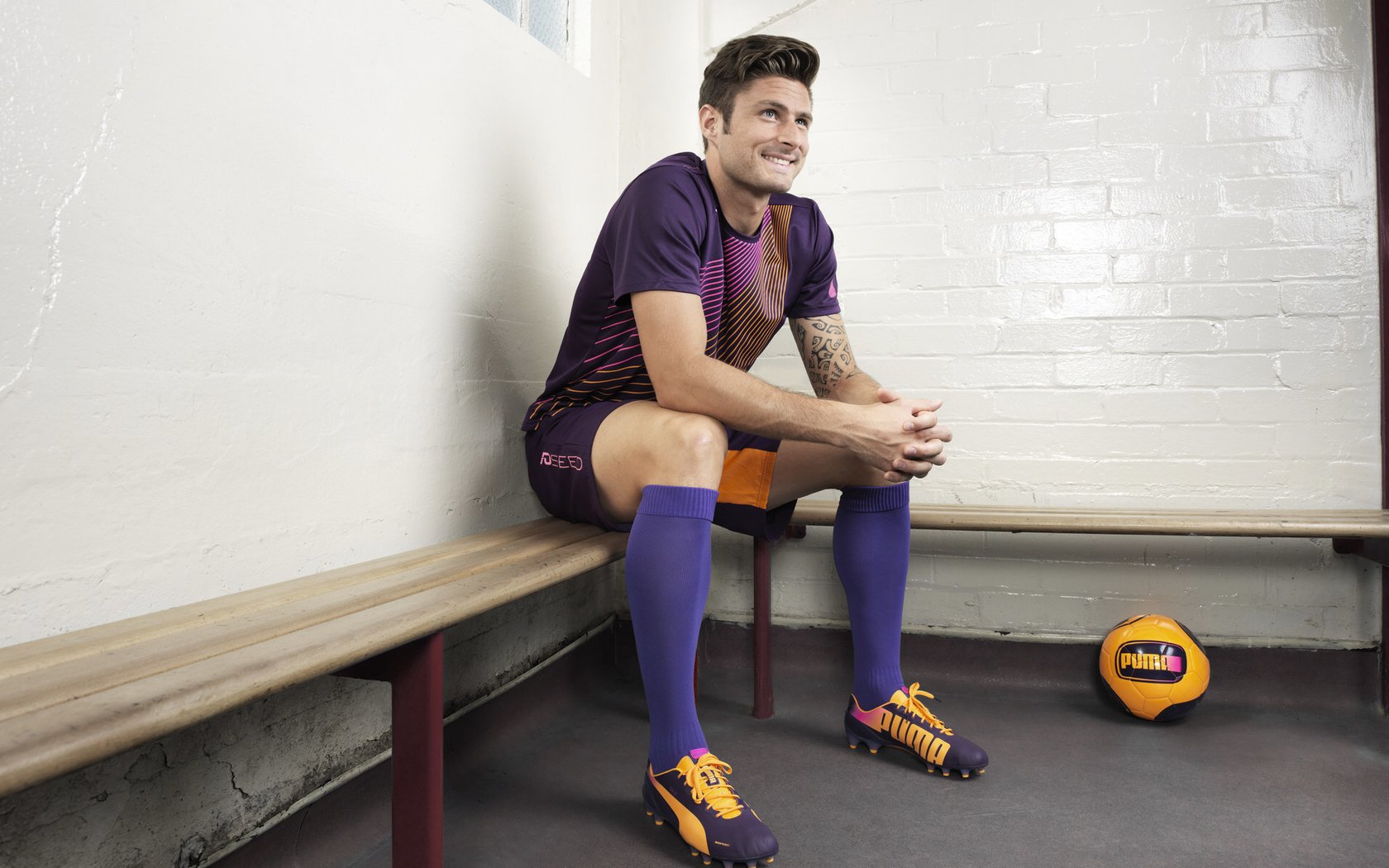 战术压制下的关键先生，格纳布里如何成为加拿大击败德国的胜负手